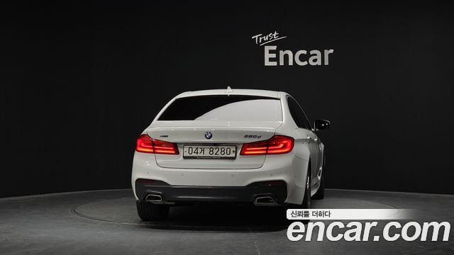 BMW 5-Series 2018 — photo 4