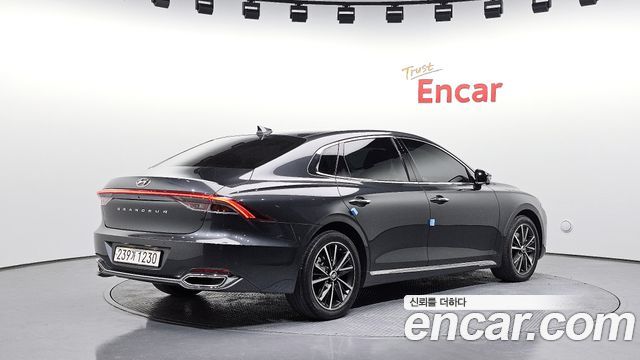 Hyundai Grandeur 2022 — photo 2