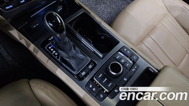 Hyundai Genesis 2016 — photo 9