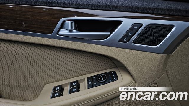 Hyundai Genesis 2016 — photo 12
