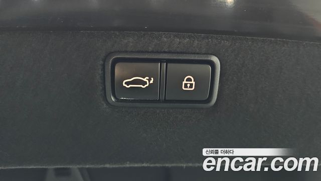 Hyundai Genesis 2016 — photo 20