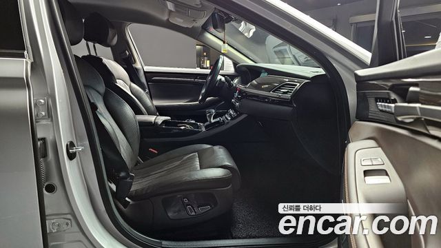 Genesis EQ900 2016 — photo 11