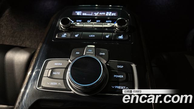 Genesis EQ900 2016 — photo 19