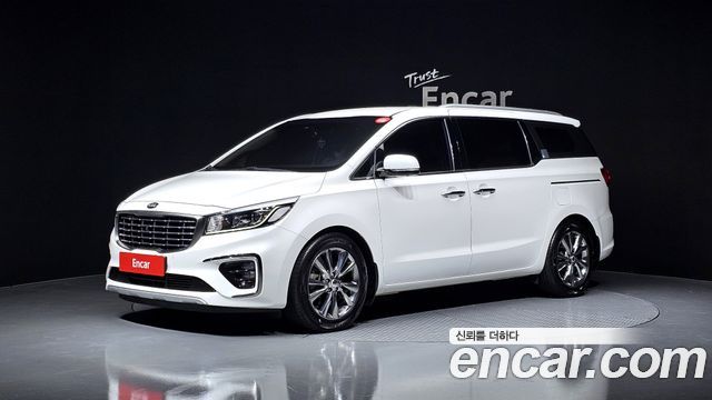 Kia Canival 2019 — photo 1