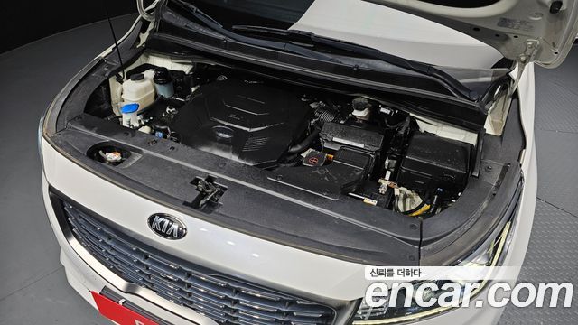Kia Canival 2019 — photo 6