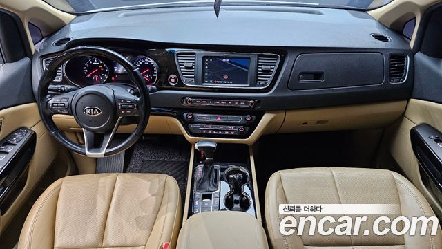 Kia Canival 2019 — photo 7