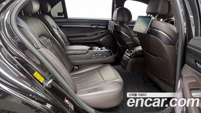 Genesis G90 2019 — photo 12