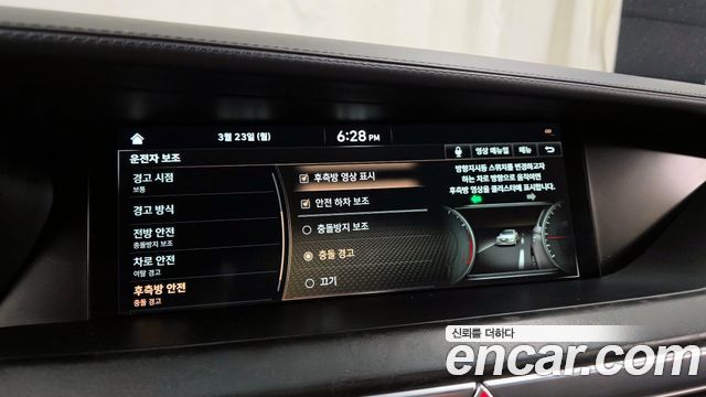 Genesis G90 2019 — photo 16