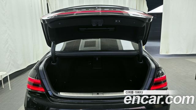 Genesis G90 2019 — photo 20