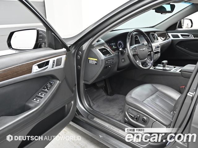 Genesis G80 2019 — photo 11