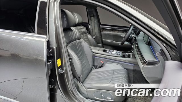 Genesis G90 2023 — photo 12