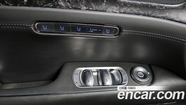Genesis G90 2023 — photo 14