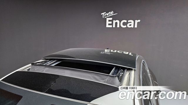 Genesis G90 2023 — photo 20