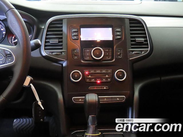 Renault Korea SM6 2020 — photo 11
