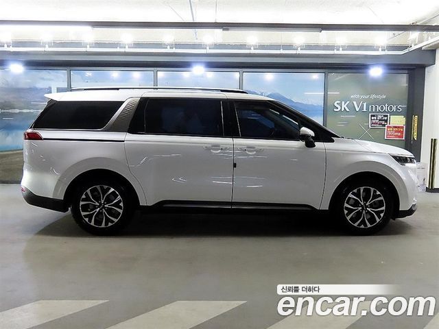 Kia Canival 2022 — photo 5