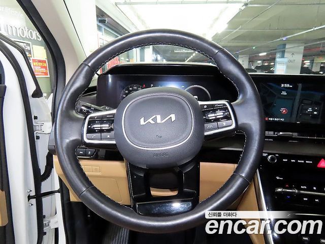 Kia Canival 2022 — photo 8