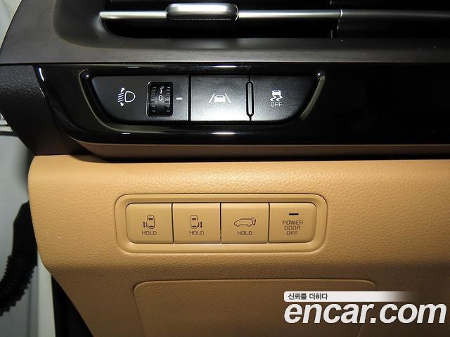 Kia Canival 2022 — photo 14