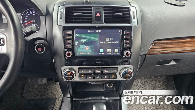 Kia Mohave 2017 — photo 15