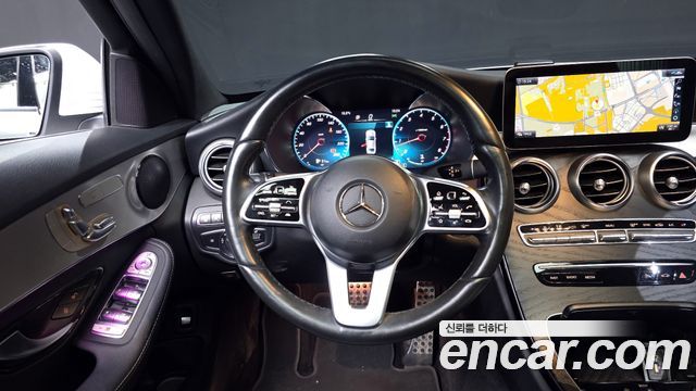 Mercedes-Benz C-Class 2021 — photo 13
