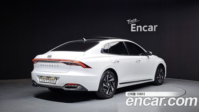 Hyundai Grandeur 2022 — photo 2