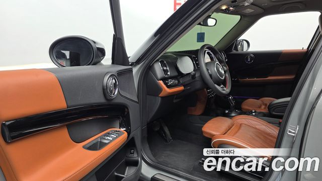 Mini Countryman 2021 — photo 11