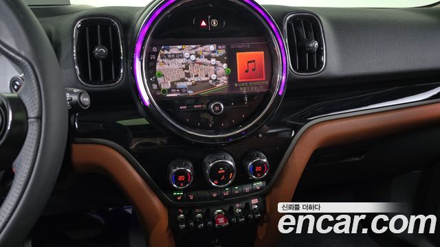 Mini Countryman 2021 — photo 14