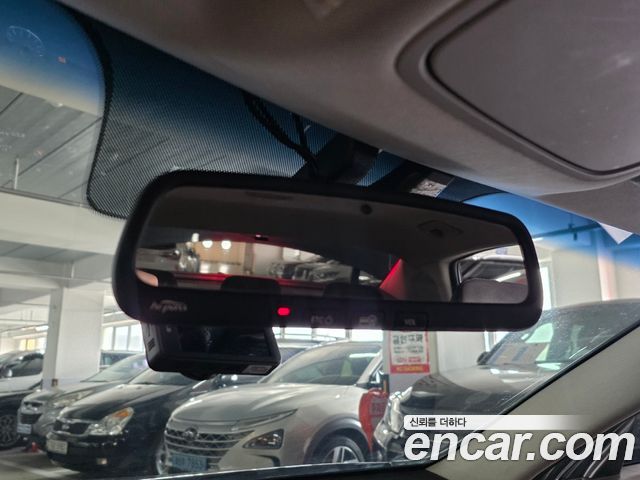 Kia K7 2016 — photo 10