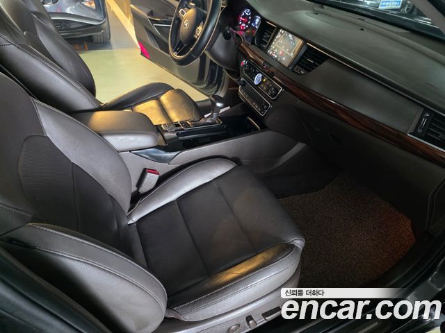 Kia K7 2016 — photo 15