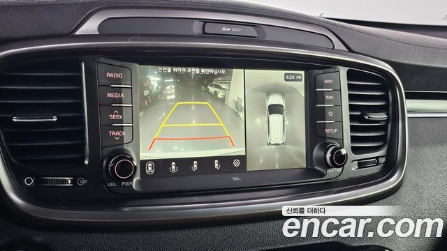 Kia Sorento 2018 — photo 17