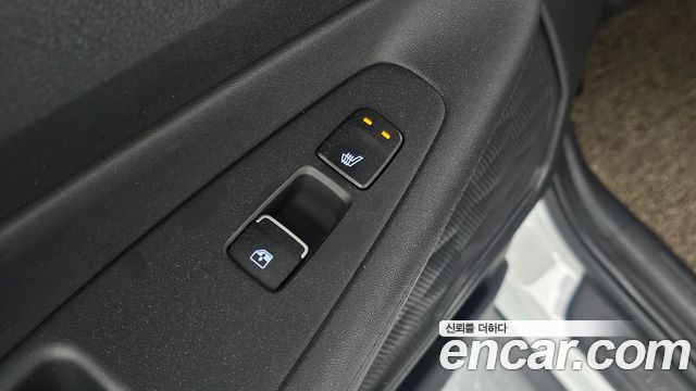 Hyundai Santafe 2021 — photo 18