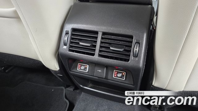 Land Rover Discovery Sport 2023 — photo 20