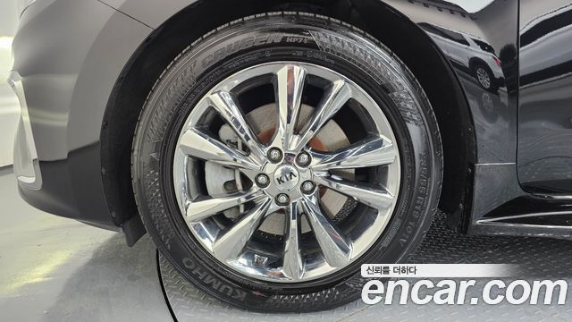 Kia Canival 2019 — photo 5
