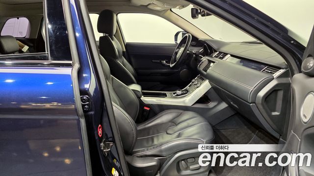 Land Rover Range Rover Evoque 2015 — photo 11