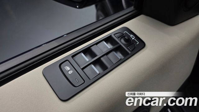 Land Rover Discovery Sport 2023 — photo 19