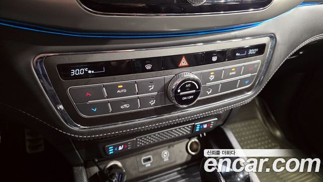 KG Mobility Rexton 2018 — photo 16