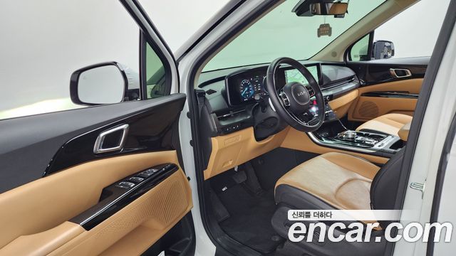 Kia Canival 2023 — photo 10