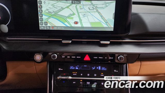 Kia Canival 2023 — photo 14