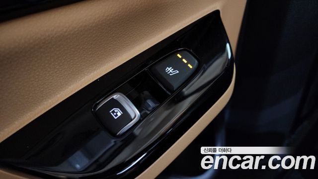 Kia Canival 2023 — photo 19