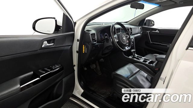Kia Sportage 2016 — photo 10