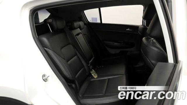 Kia Sportage 2016 — photo 12