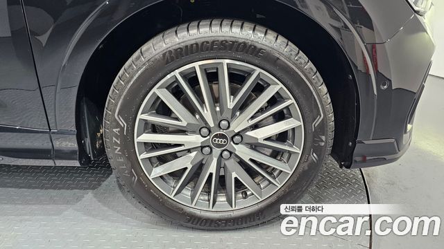 Audi Q3 2025 — photo 5