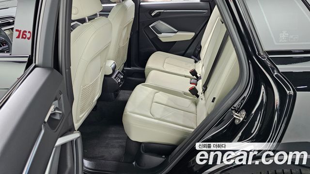 Audi Q3 2025 — photo 12