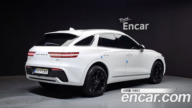 Genesis GV70 2021 — photo 2