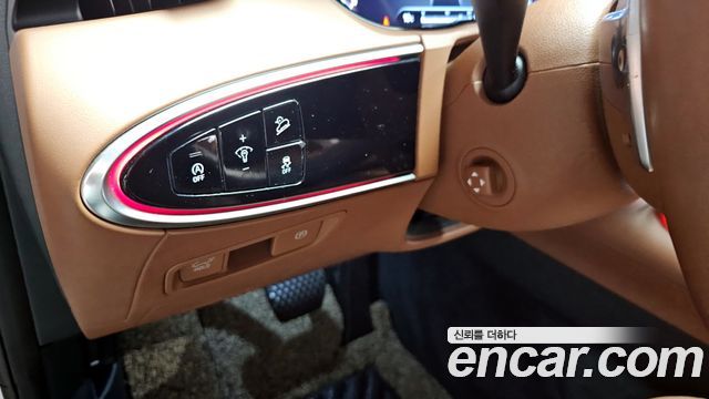 Genesis GV70 2021 — photo 14