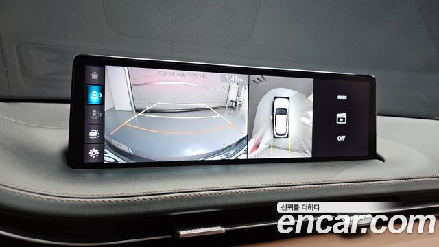 Genesis GV70 2021 — photo 16