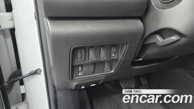 Renault Korea QM6 2023 — photo 18