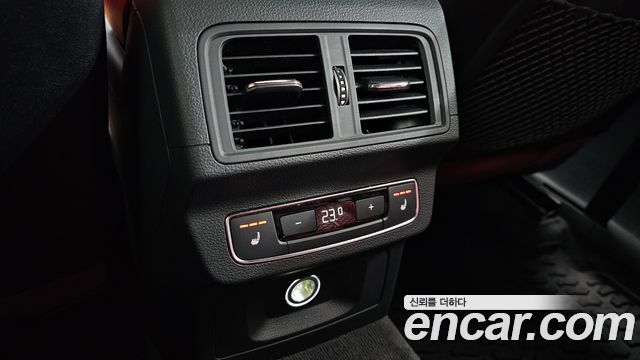 Audi SQ5 2020 — photo 19
