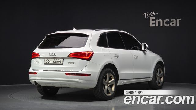 Audi Q5 2015 — photo 2