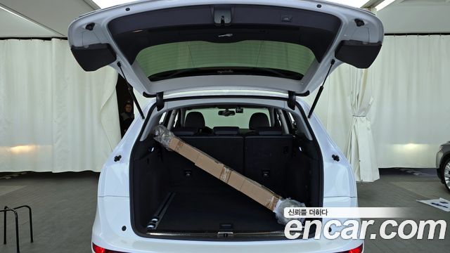 Audi Q5 2015 — photo 20