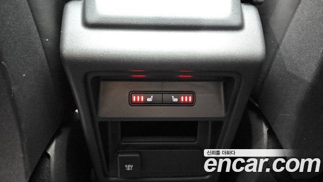 Land Rover Discovery Sport 2018 — photo 18